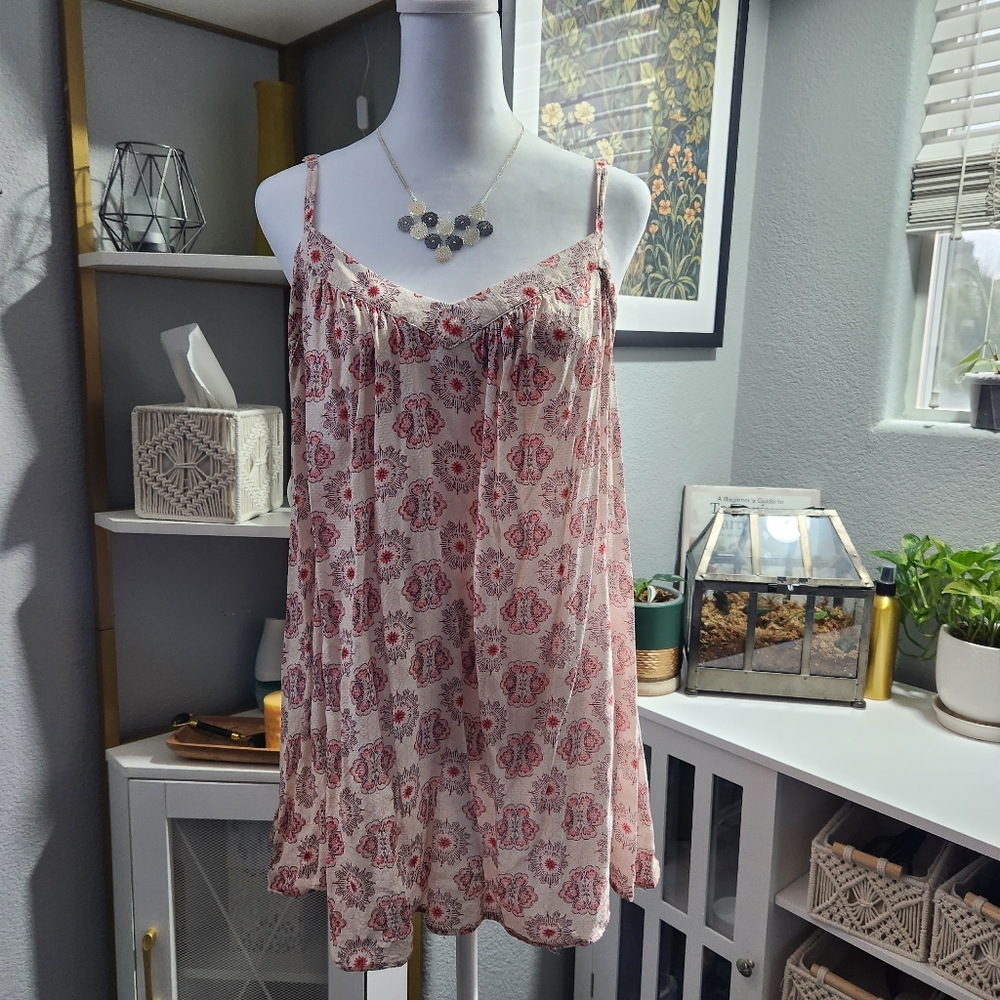 Torrid pink tank top